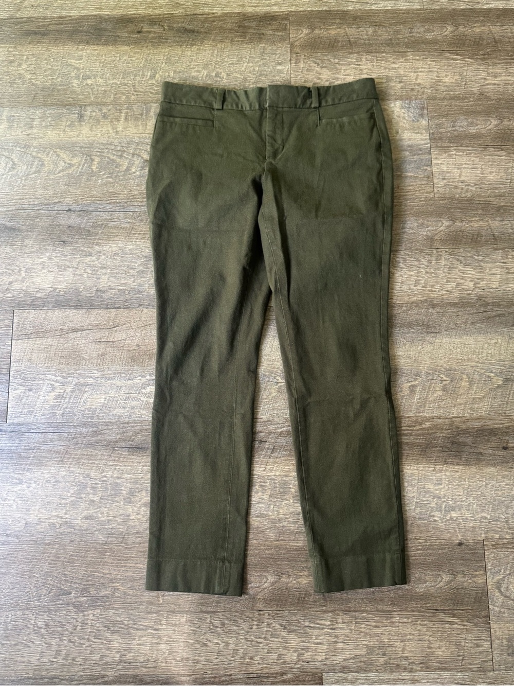 Banana Republic Olive Chinos - Slim Dress Pant